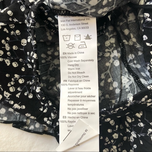 Iron Fist Black Death Breath Skull Shorts SMALL - Picture 5 of 6